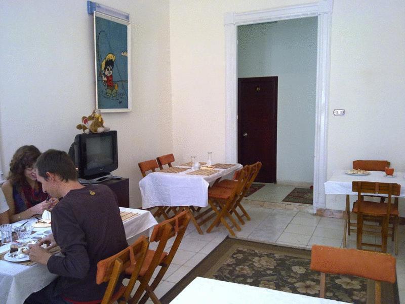 Transit Hostel *